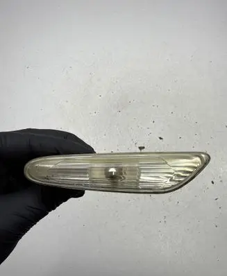 BMW 1 E81 E87 Front fender indicator light 6932997 63136932997