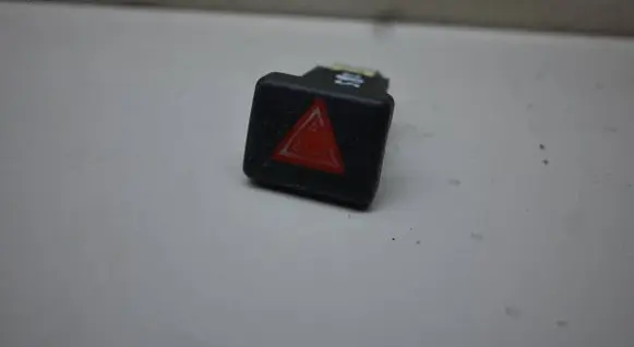 Seat Exeo (3R) Hazard light switch 8H0941509