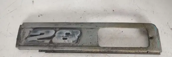 Volkswagen I LT Front bumper upper radiator grill