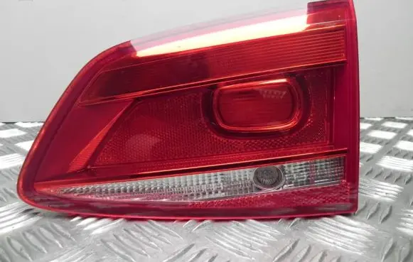 Volkswagen PASSAT B7 Rear/tail lights 3AF945094L A1635