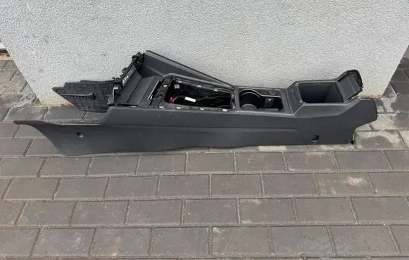 Volkswagen Golf VIII Center console 5H1863241C