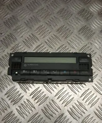 Volkswagen Golf IV Climate control unit