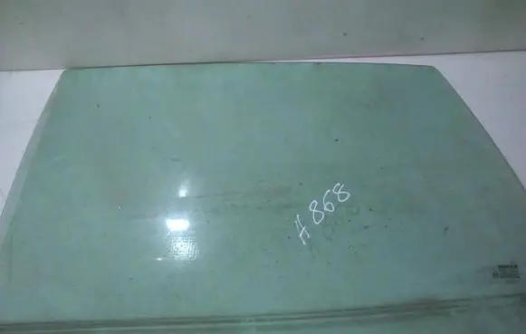 Nissan Almera Tino Rear door window glass