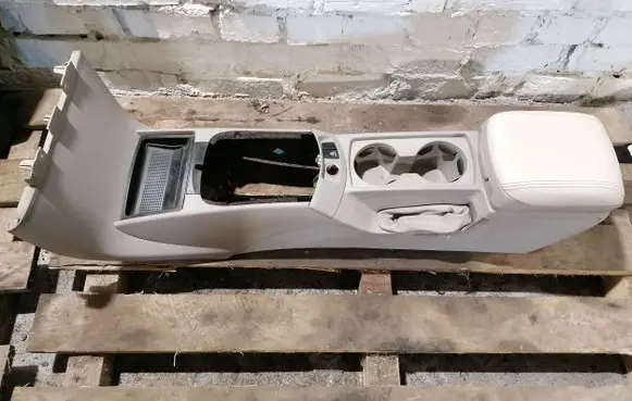 Volvo S40 Center console 8687478 8687408