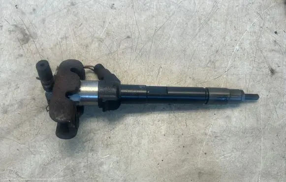 Mitsubishi Outlander Fuel injector 1465A353
