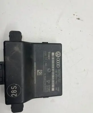 Volkswagen Touran I Other control units/modules 1K0907530E