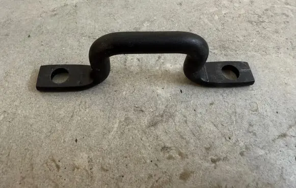 Volkswagen Amarok II Tie down hook / loop 