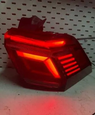 Volkswagen Tiguan Rear/tail lights 5NA945208J 0021498908