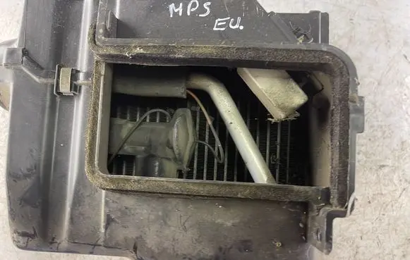 Air conditioning (A/C) radiator (interior)