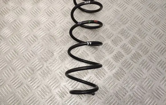 Peugeot 208 II Rear coil spring 