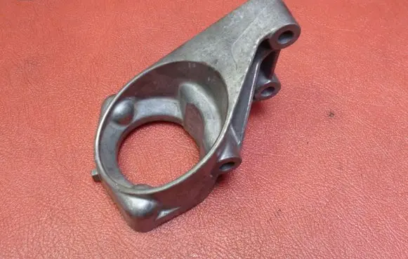 Opel Astra K Driveshaft support bearing bracket 13346029