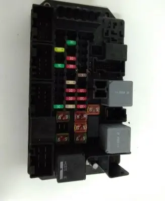 Jaguar XJ X351 Fuse module DW9314N030AB