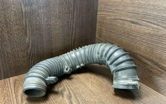 Renault Trafic II (X83) Intercooler hose/pipe 8200806067