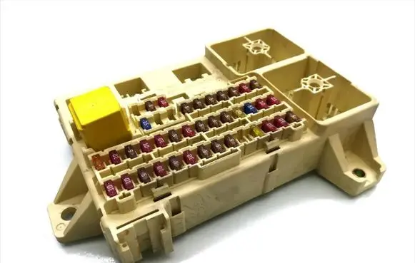 Jaguar S-Type Fuse module 0121991