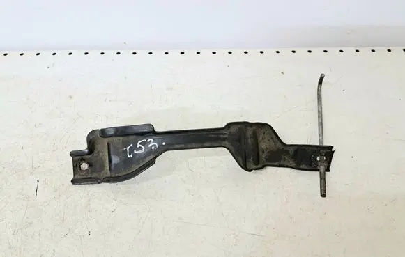 Battery bracket
