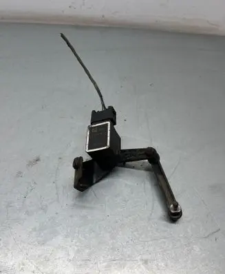 Headlight/headlamp level sensor