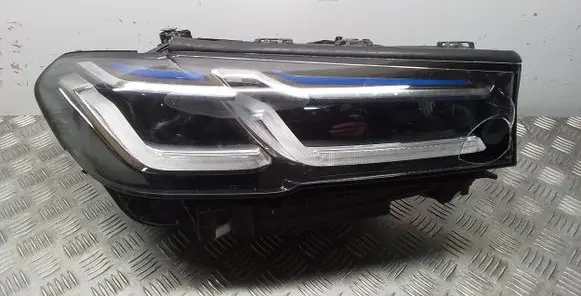 BMW 5 G30 G31 Headlight/headlamp 9850588