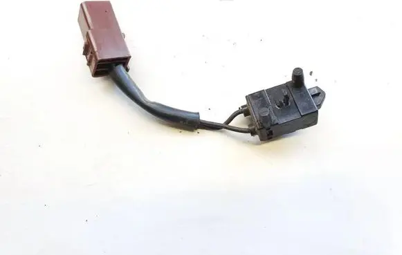 Clutch pedal sensor