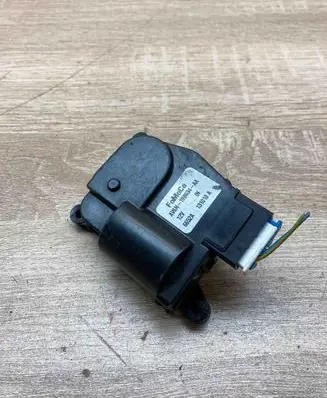 Ford Focus Air flap motor/actuator AV6N19B634AA