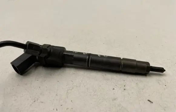Mercedes-Benz B W245 Fuel injector A6400700787