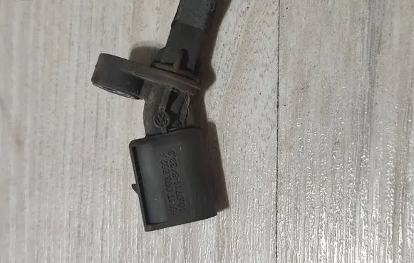 Skoda Scala ABS rear brake sensor WHT003862A 10071164333