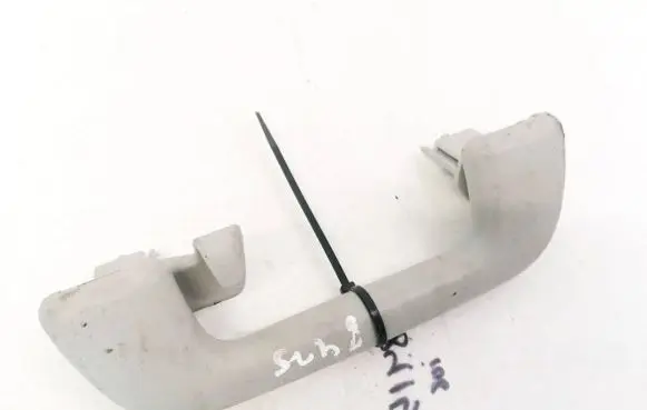 Toyota Avensis T250 Rear interior roof grab handle