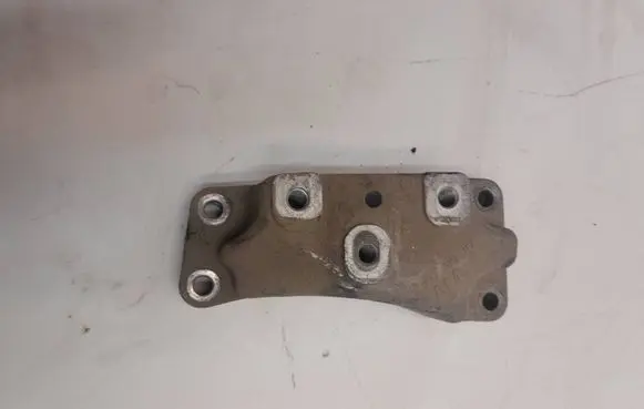 Volkswagen Caddy Gearbox mounting bracket 1k0199117