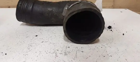 Volvo V70 Intercooler hose/pipe 30751920