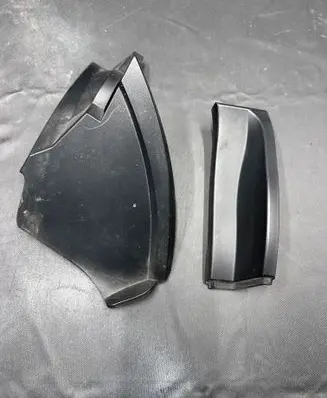 Infiniti FX Rear/tail light trim molding C93