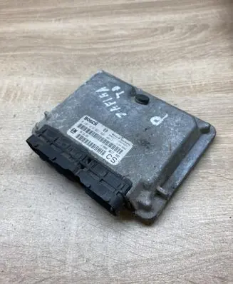 Opel Zafira A Engine control unit/module ECU 09133269 0281010021