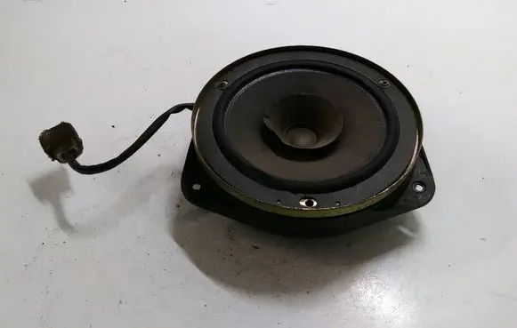 Subaru Legacy Front door speaker EASA16P09AL1