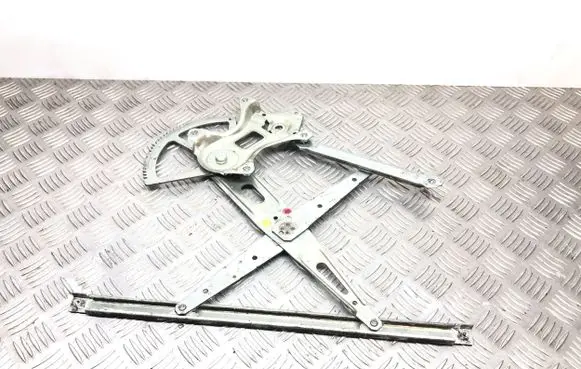 Toyota Prius (XW20) Rear door manual window regulator 