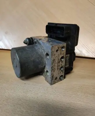 Audi A4 S4 B7 8E 8H ABS Pump 8E0614517AK 8E0910517D