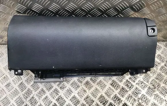 Lexus IS 220D-250-350 Glove box 8698153020