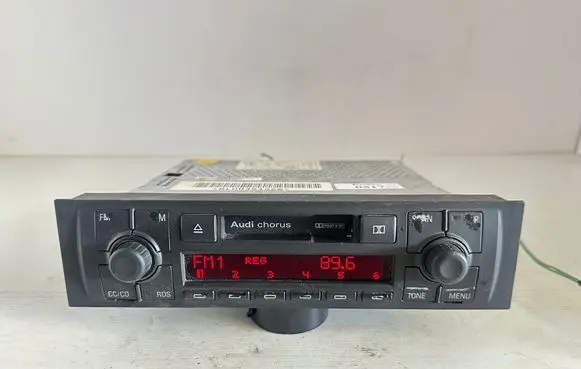 Audi A3 S3 8L Radio/CD/DVD/GPS head unit 8L0035152B AUZ2Z2A1096595 91841681