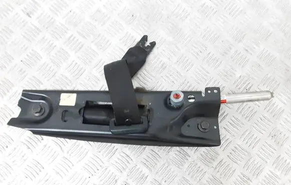 Volvo V70 Front seatbelt 39818791