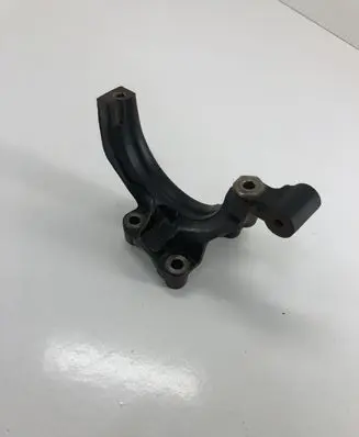 Volkswagen Tiguan EGR valve cooler bracket 04L131425A