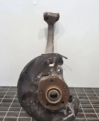 Audi A4 S4 B8 8K Front wheel hub spindle knuckle
