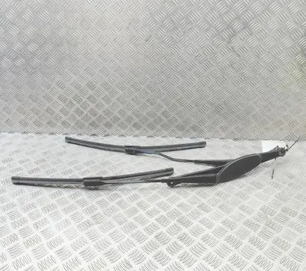 Mercedes-Benz E W213 Windshield/front glass wiper blade A2138205402 A2138200444