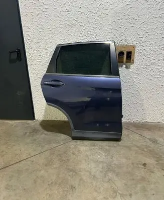 Honda CR-V Rear door 