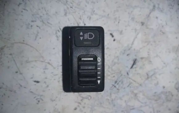Volvo 850 Headlight level adjustment motor 6849810