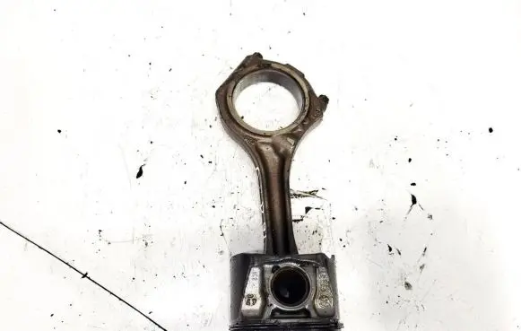 Audi A6 S6 C5 4B Piston with connecting rod