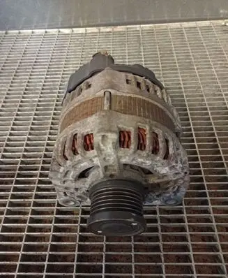 Nissan Qashqai Generator/alternator 23100EN000 LR1140802