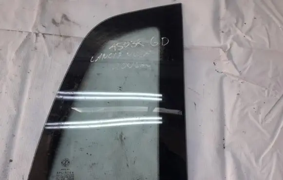Lancia Musa Rear side window