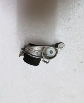 Jeep Grand Cherokee WL Muffler mount bracket/holder 68466130AB