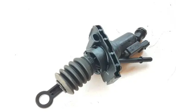 Clutch slave cylinder