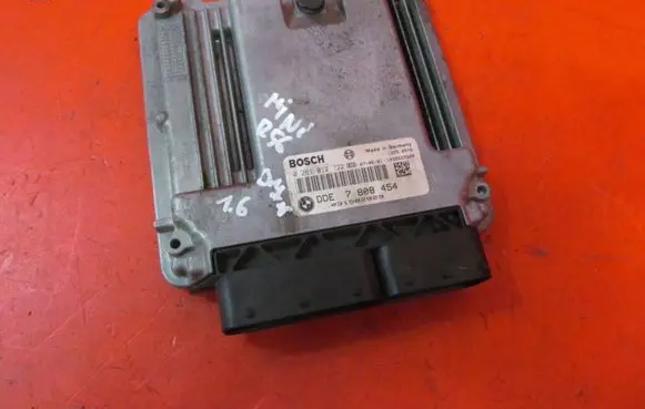 Mini One - Cooper Coupe R56 Engine control unit/module 7808454 0281012722