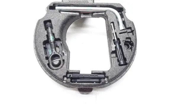 Audi A6 S6 C7 4G Spare wheel section trim 4G0012109A