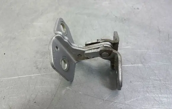 Jeep Grand Cherokee Rear door upper hinge 