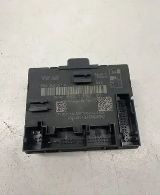 Volkswagen Golf VII Door control unit/module 5Q0959592 5Q0959592A
